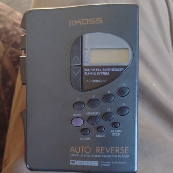 Koss DBBS Portable AM/FM Stereo Radio Cassette Player - Black - Picture 1 of 4